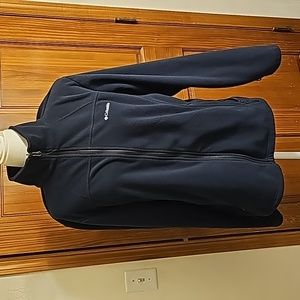 Columbia sweatshirt